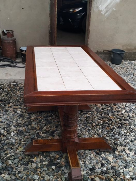 продам кухонный уголок и стол