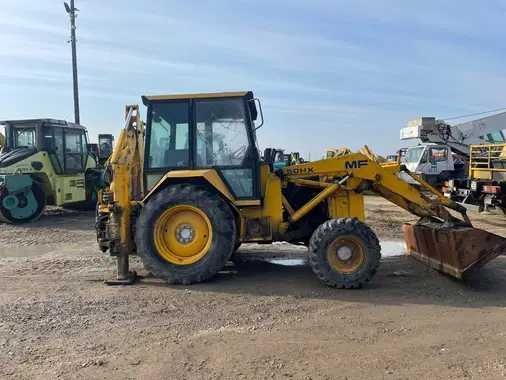 Cilindru hidraulic buldoexcavator Massey Ferguson MF 50HX