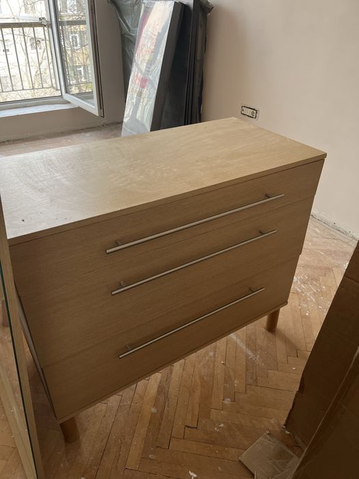 Comoda cu 2 noptiere