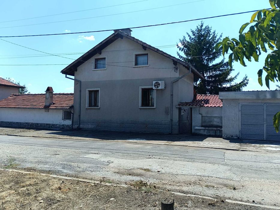 Продава се Къща в с. Избеглии, Област Пловдив - 1300 кв.м за 58 €/кв.м - Снимка #4