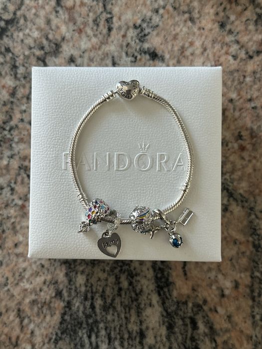 Bratara Pandora cu charmuri