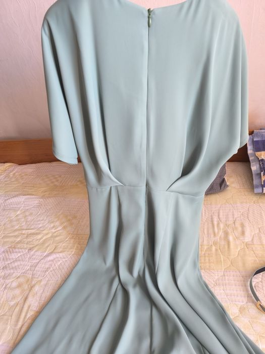 Дамска нова рокля