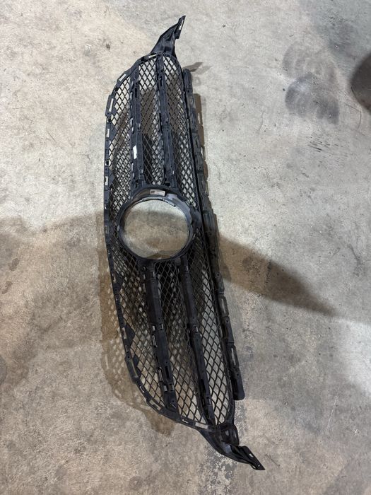 Решетка w205 с място за камера