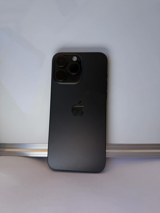 Iphone 15 Pro Max със заключен iCloud (за части)