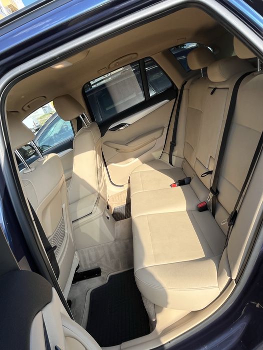 Продавам бвм х1 тъмно синьо 2013г