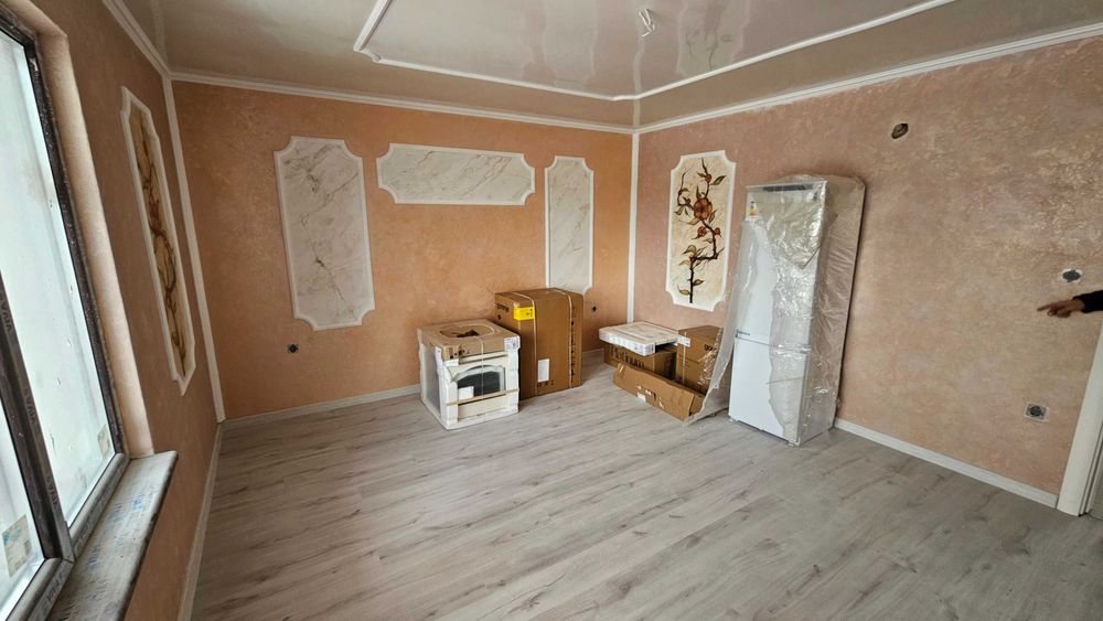 1289-Продава се тристаен разширен апартамент в центъра на града!