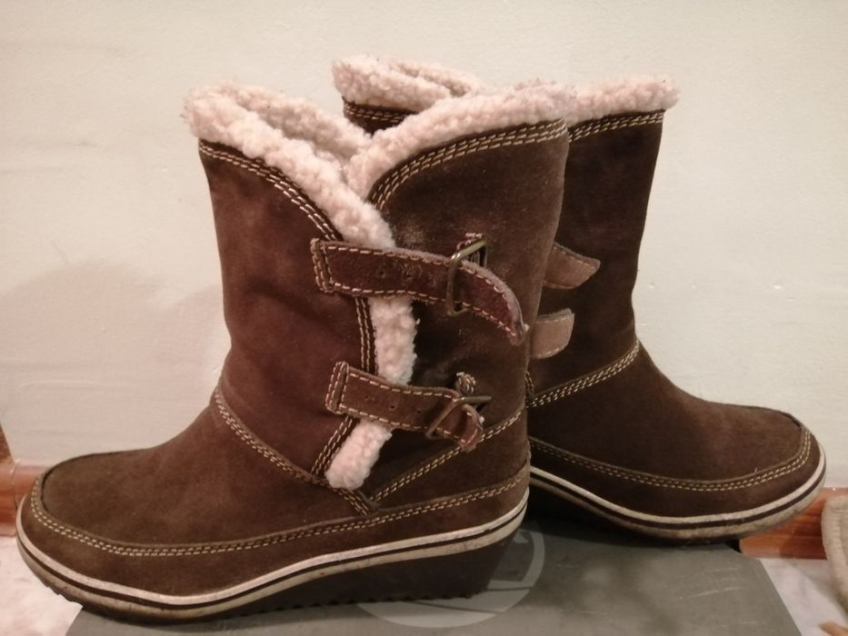 Продам женскую обувь