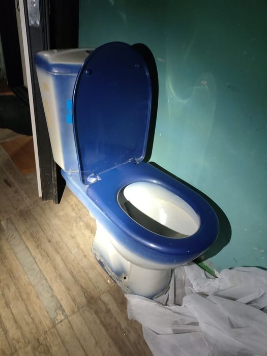 Продам унитаз,фирма Rosa