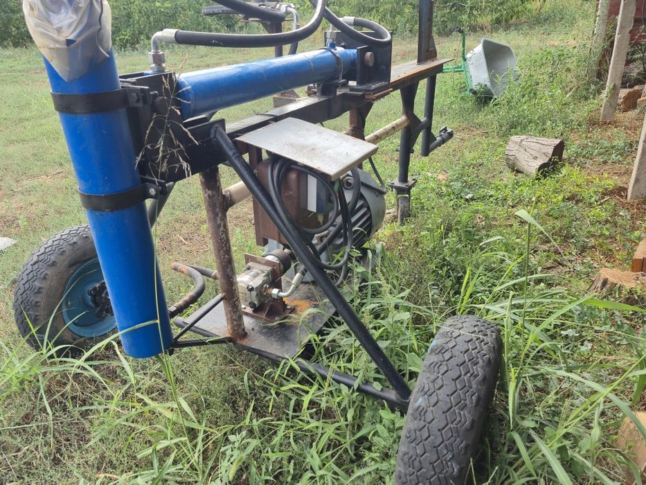 Трифазна цепачка за дърва