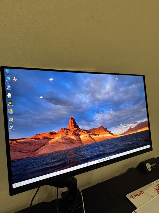 Продается Монитор за очень хорошую цену!!