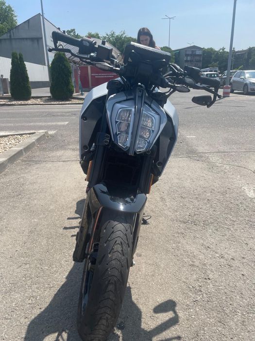 KTM DUKE 125 2021