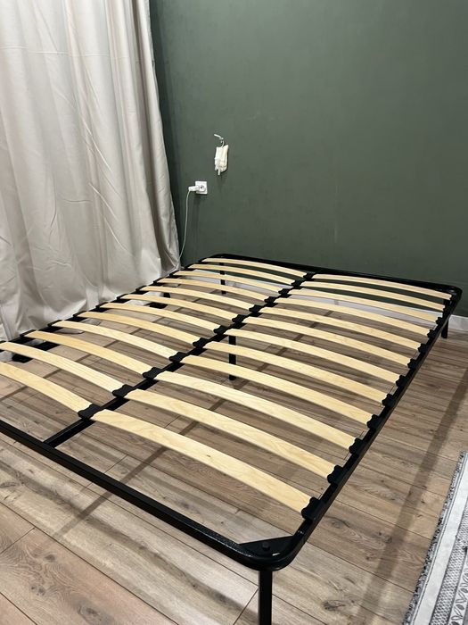 Продам ортопедическое основание кровать Матрас в подарок размер160х200