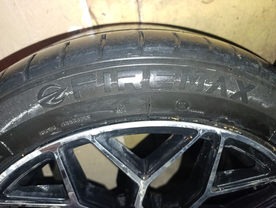 Продам 4 колеса в сборе 235/45/R18