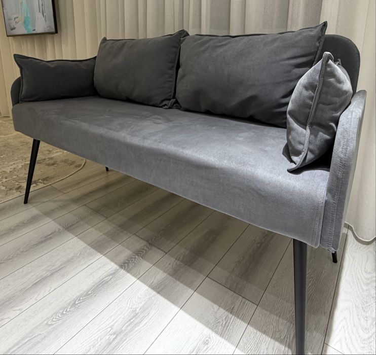 Продам Диванчик.