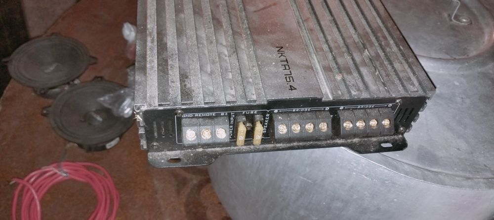 Продам Усилитель, сабвуфер,колонки