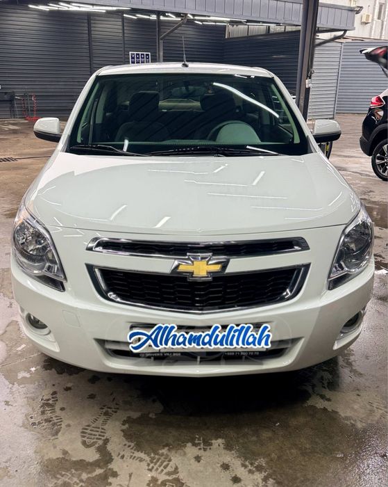 Kobalt 2025 Yil Full Stayil Oq Rang Top Toza