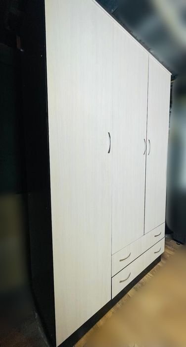 Шкаф б у. Шифоньер