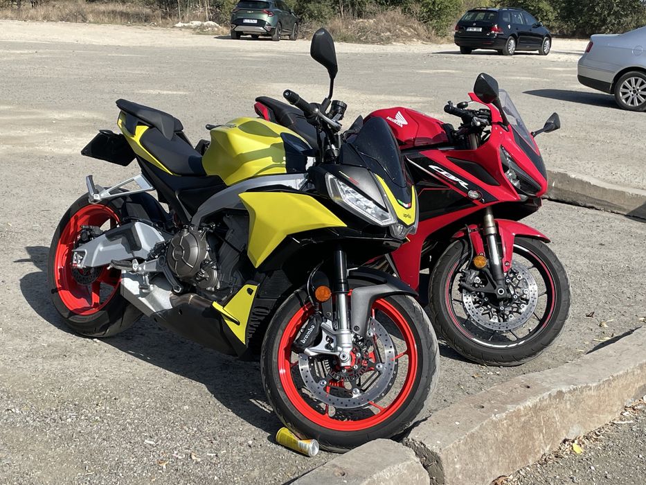 Motocicleta naked Aprilia Tuono 660