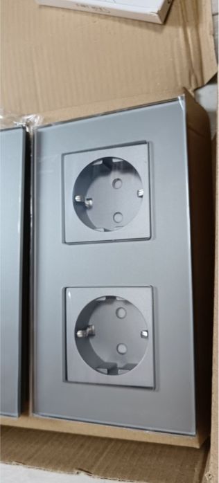 Set 2 prize cu rame din sticla