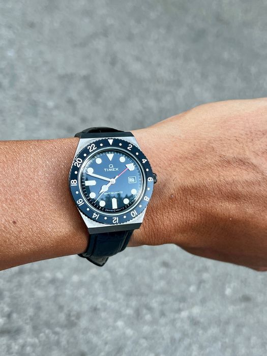 Timex Q GMT – Ref. TW2V38200-7U Gunmetal