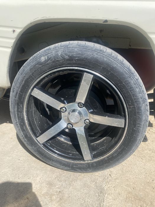 15 saka deska 4 ta baloni bilan