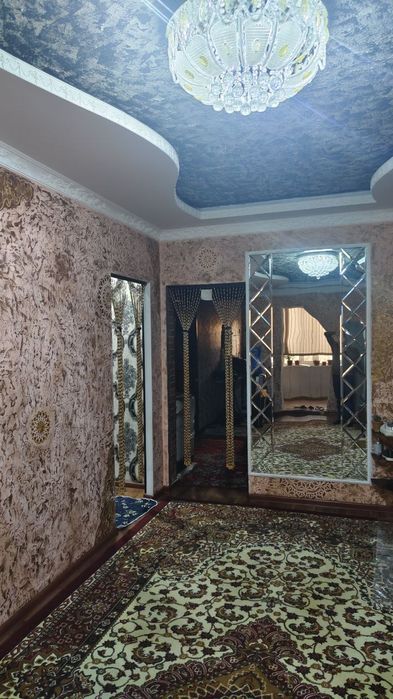 3 honalik 1 chi ertakda joylashgan uy sotiladi