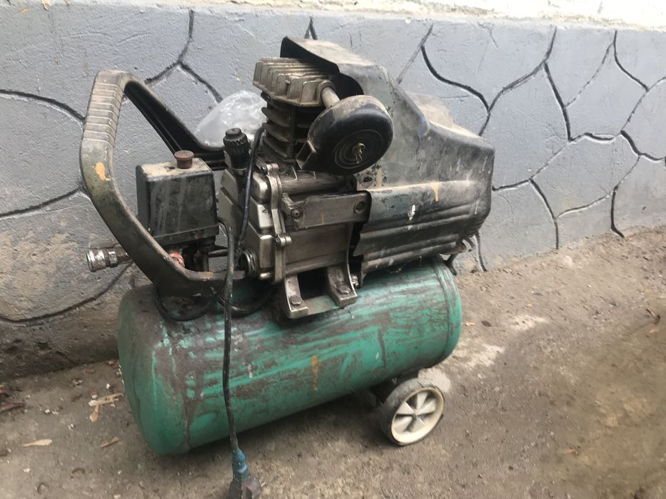 Компрессор 25л.