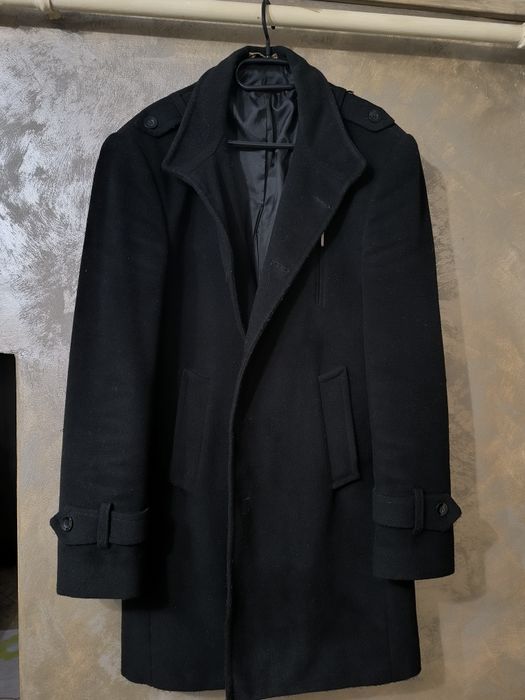 Vând palton bărbătesc mărimea L
