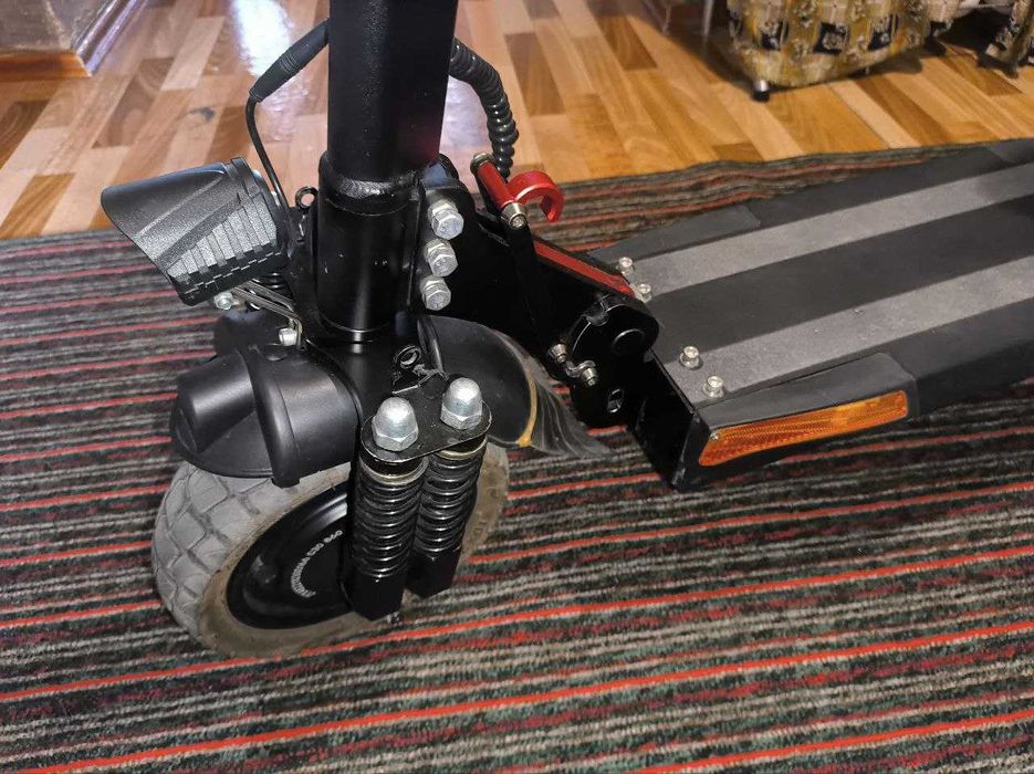 Электросамокат Skill Max H7 + два разных седла и быстрая зарядка