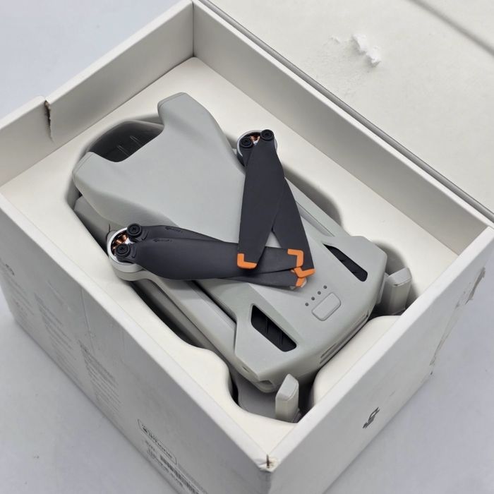 Drona DJI Mini 3 + Telecomanda RC-N1 | ca NOUA | Full box | Factura + Garantie | Pret Fix |