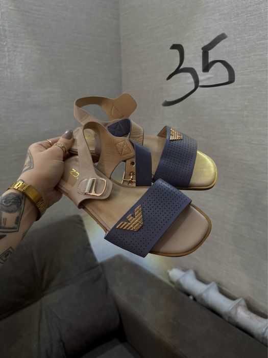 Продам женскую обувь