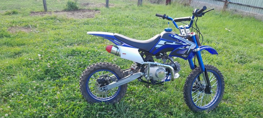 Vând cross 125 cc