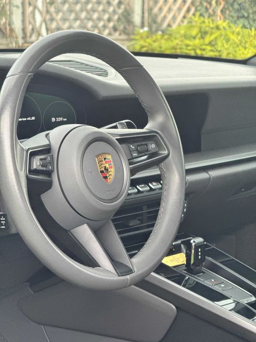Porsche 911 carrera 4S