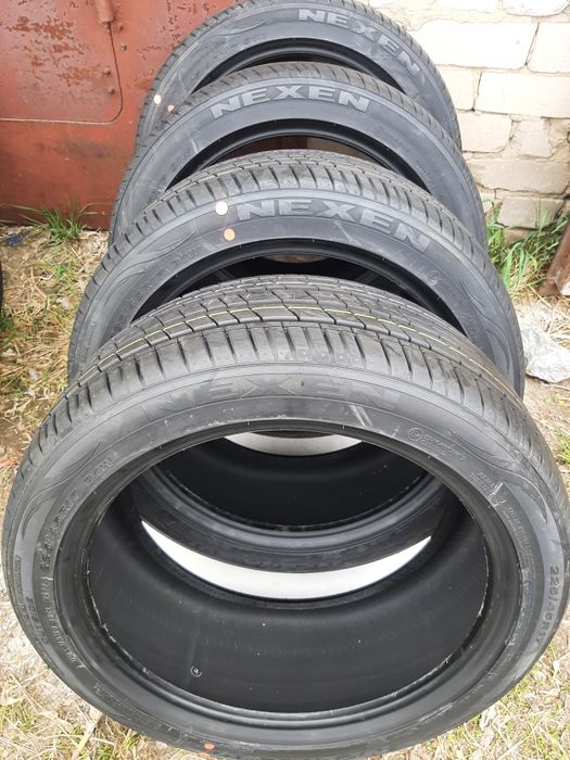Продам шины 225/45/17 нексен.