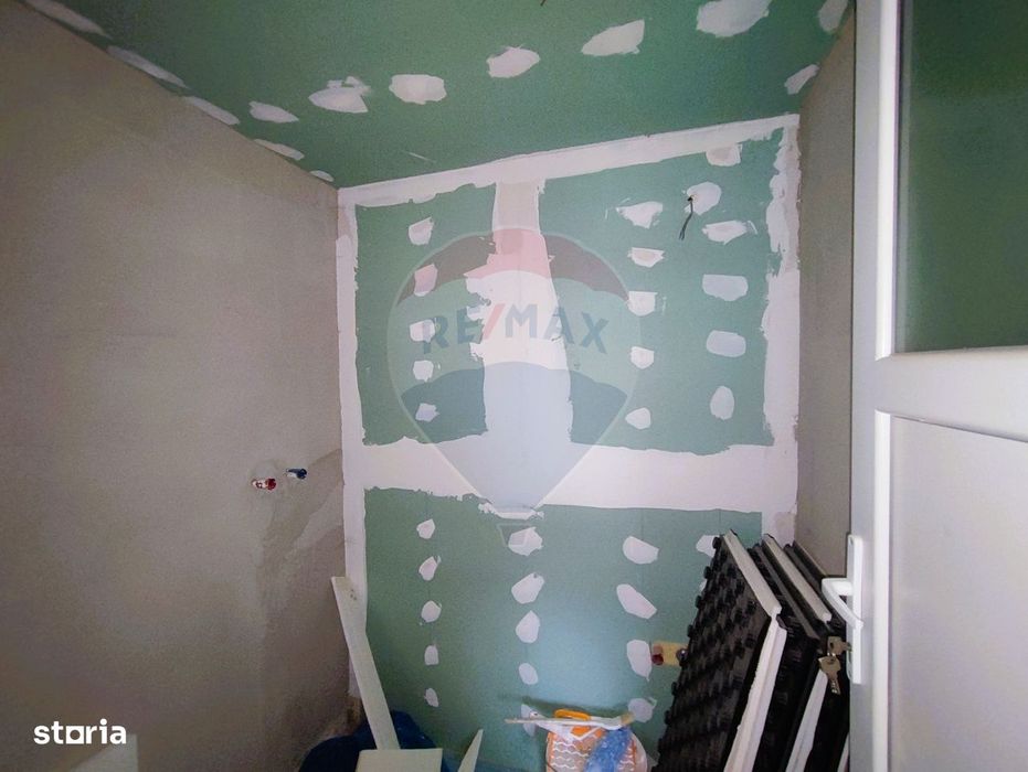 Casă / Vilă cu 3 camere de vânzare în zona Sud