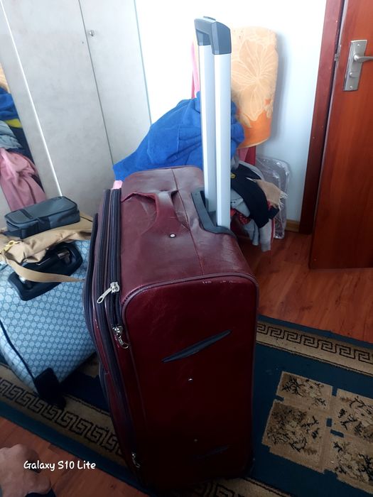 Дорожная сумка продам срочно