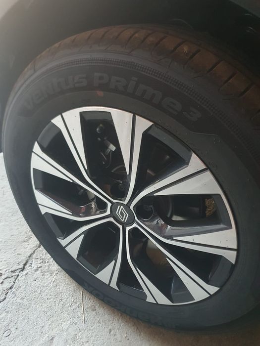 Vand anvelope de vara marca Hankook R17