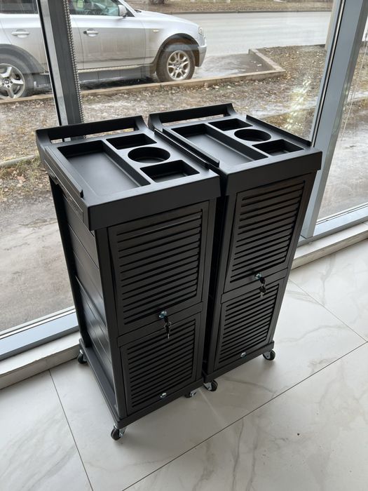 помощник салон красоты