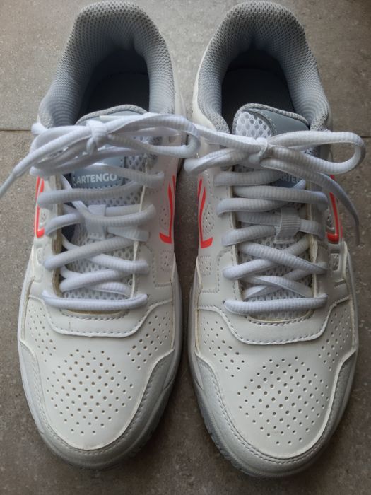 Нови маратонки .