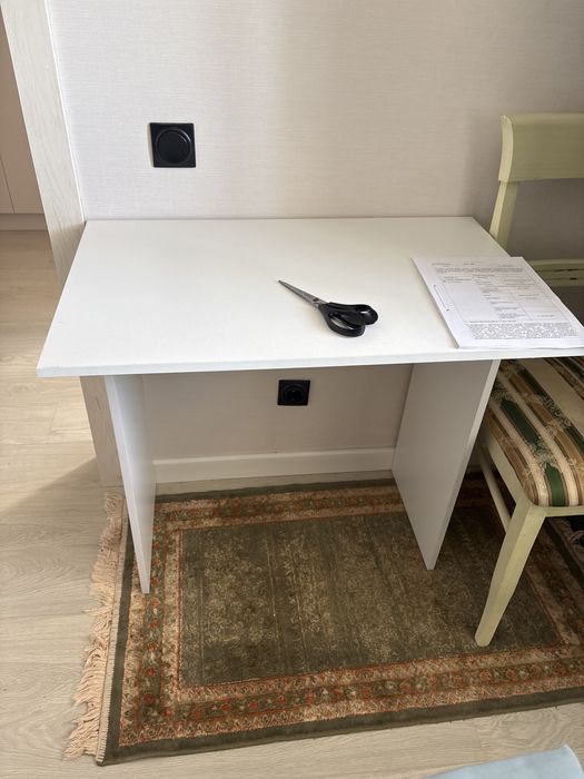 Стол еблый рабочий