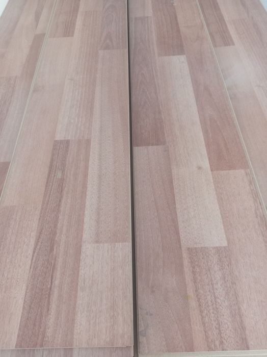 Продам ламинат в отличном состоянии