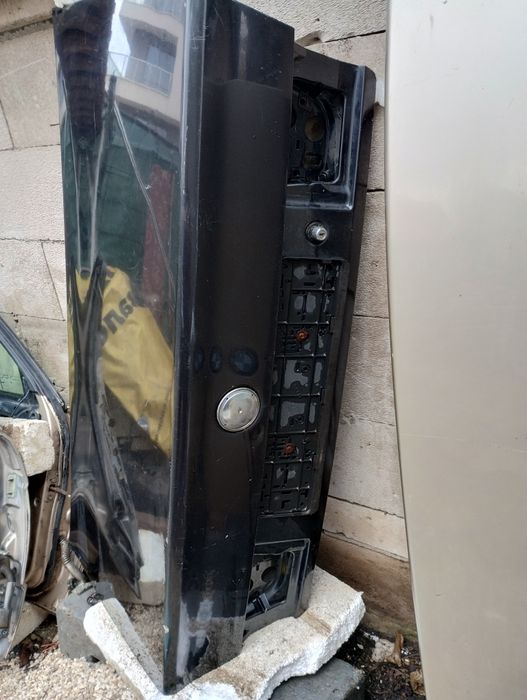 Предни и задни капаци за БМВ