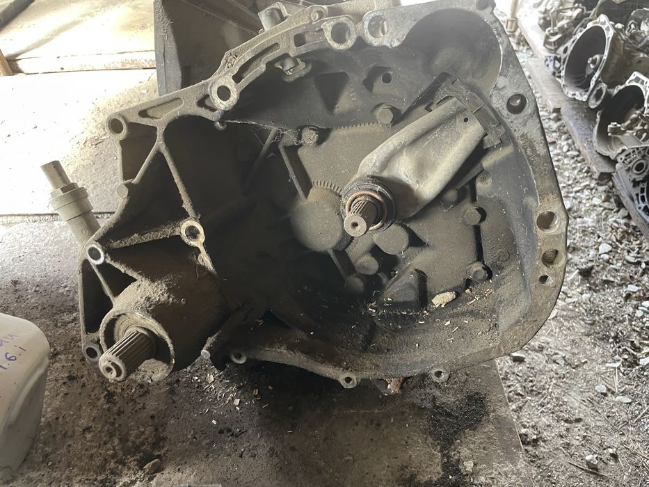 Скоростна кутия за рено туинго /renault  twingo 1.2i