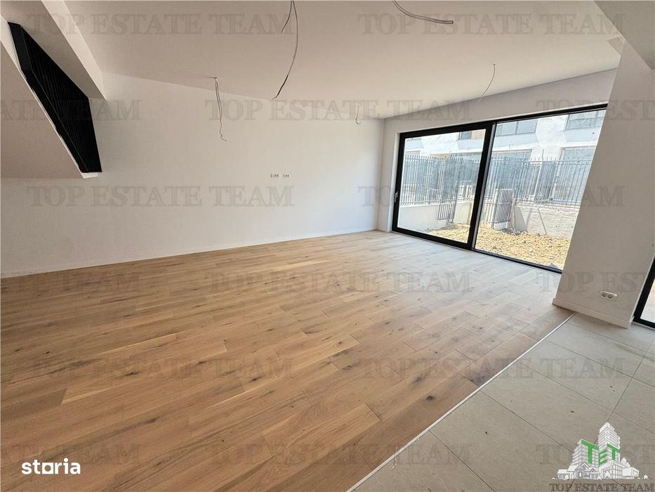 Vila de vanzare in Pipera, Nordul Bucurestiului | Curte privata, teras