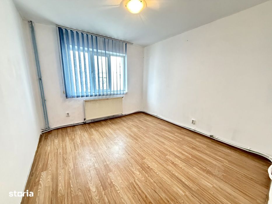 3 camere, 57 mp, et 3 Miron Costin — fotografia 1