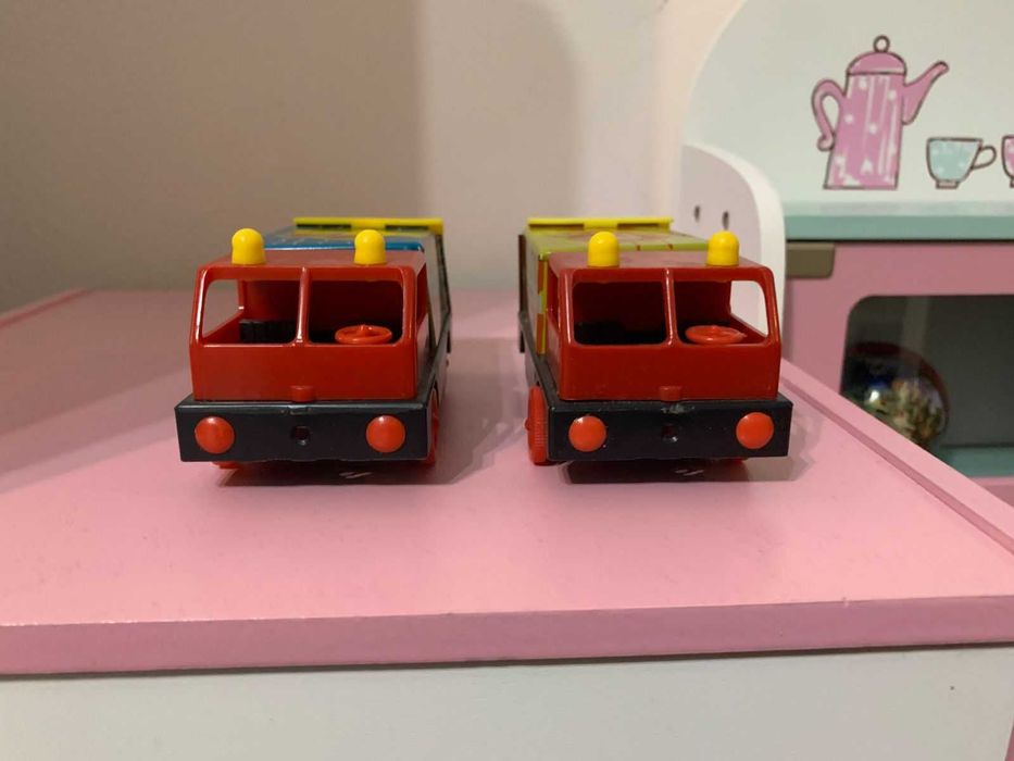 Грузовик игрушка