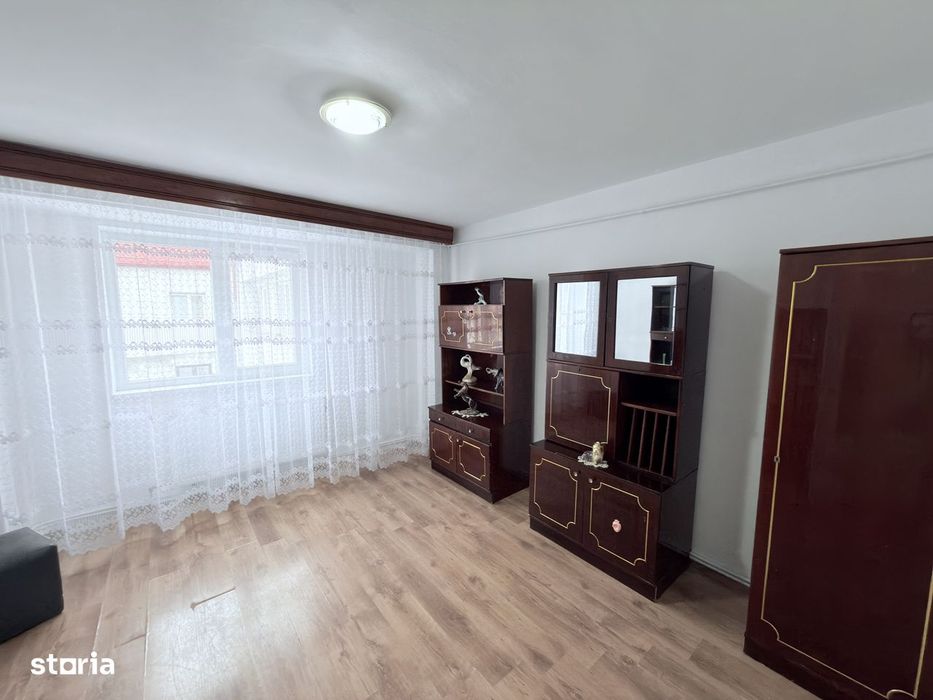 Apartament 4 camere ultracentral zona Junior
