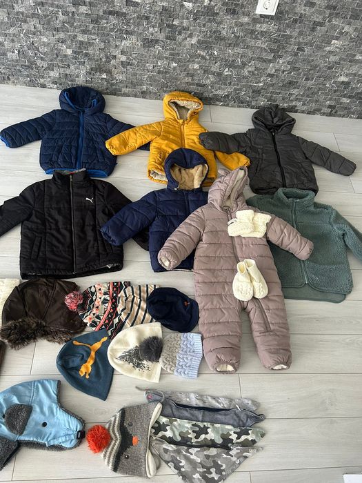 Детски зимни якета и шапки