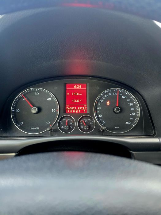 Touran Edition  2L TDI 140  CP 7-Locuri Cutie Automată  Dsg impecabil