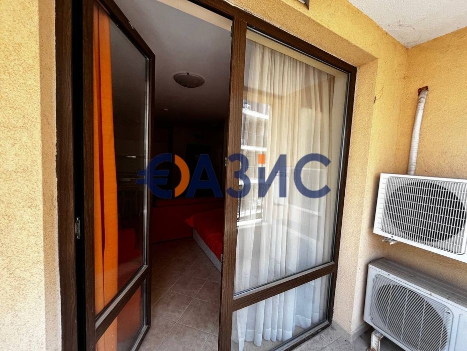 Продава се Двустаен апартамент в к.к. Слънчев бряг - 58 кв.м за 675 €/кв.м - Снимка #11